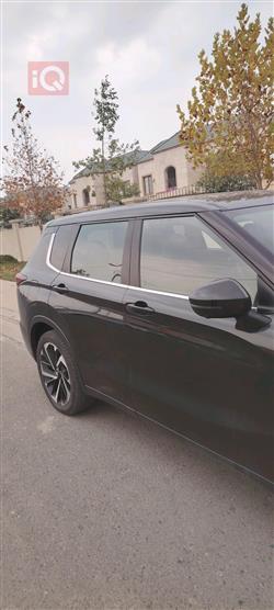 ميتسوبيشي اوتلاندر